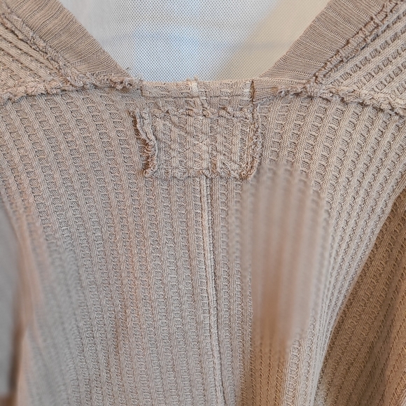 We The Free by Free People Women's New Magic Thermal Top in Golden Olive Sz S, M - Picture 8 of 9